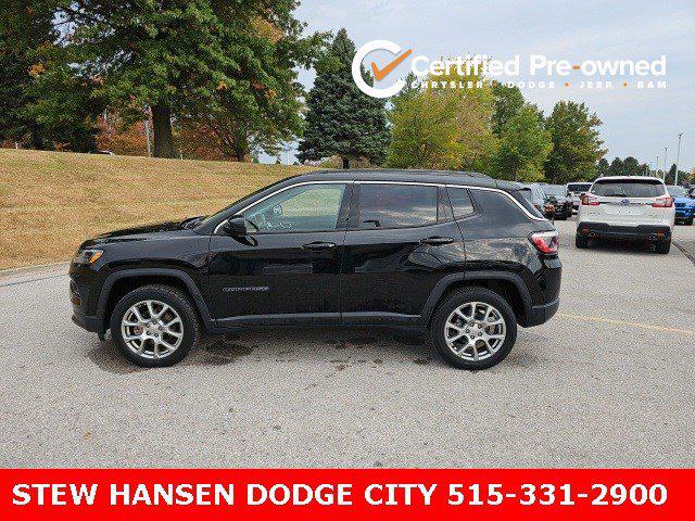 2022 Jeep Compass Latitude Lux 4x4 2022 Jeep Compass Latitude Lux 4x4