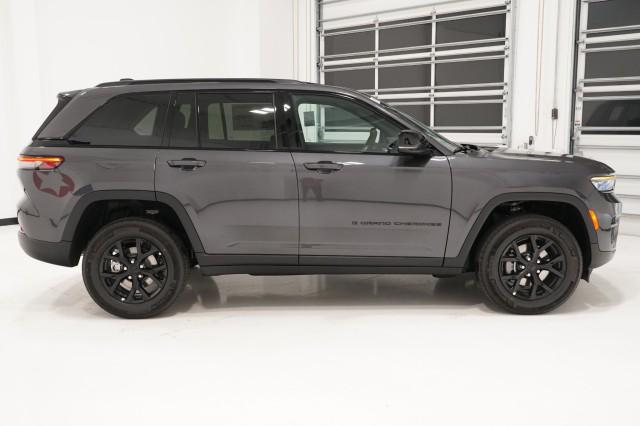 2025 Jeep Grand Cherokee Altitude X 4x2