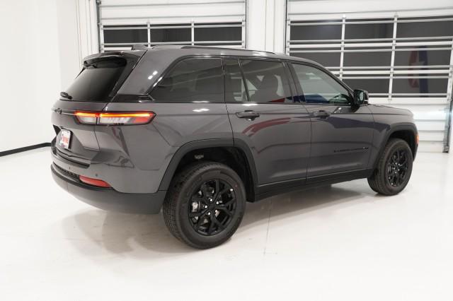 2025 Jeep Grand Cherokee Altitude X 4x2