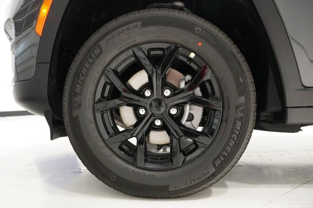 2025 Jeep Grand Cherokee Altitude X 4x2