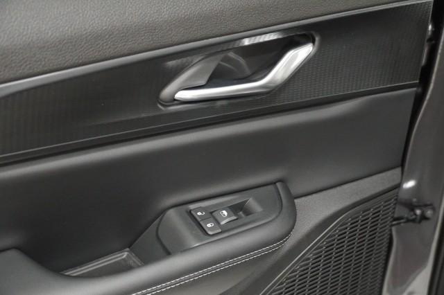 2025 Jeep Grand Cherokee Altitude X 4x2