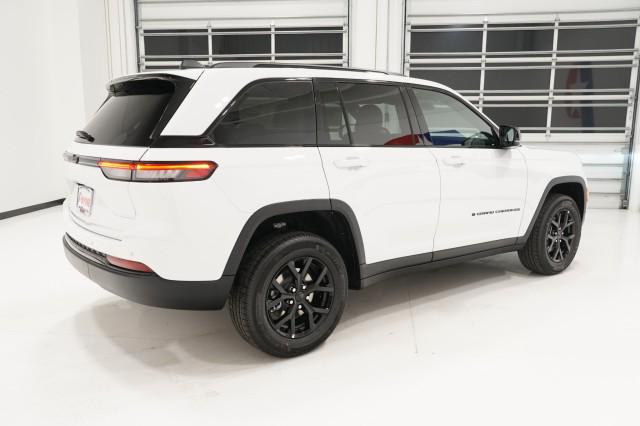 2025 Jeep Grand Cherokee Altitude X 4x2