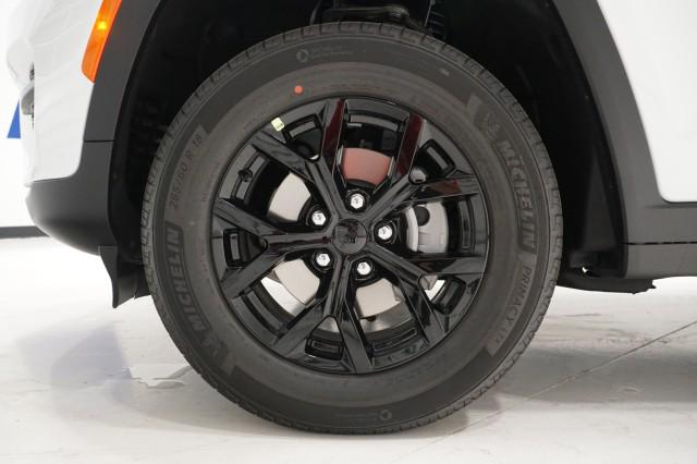 2025 Jeep Grand Cherokee Altitude X 4x2
