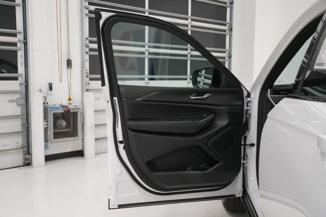 2025 Jeep Grand Cherokee Altitude X 4x2