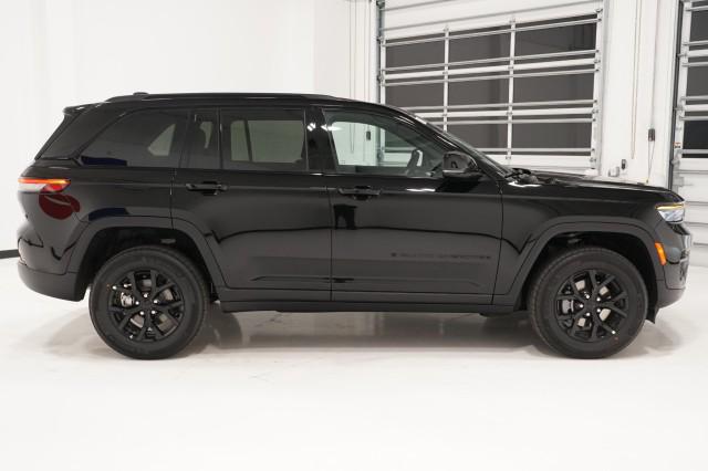 2025 Jeep Grand Cherokee Altitude X 4x2