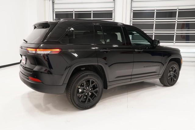 2025 Jeep Grand Cherokee Altitude X 4x2