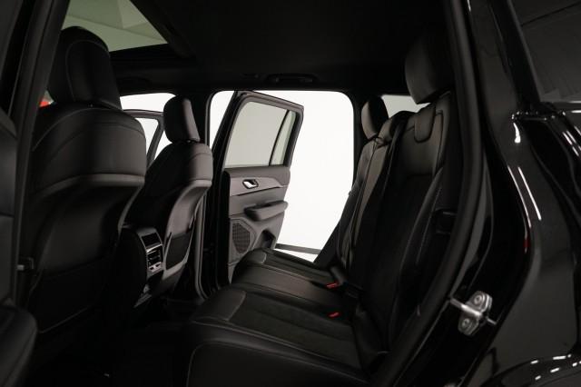 2025 Jeep Grand Cherokee Altitude X 4x2