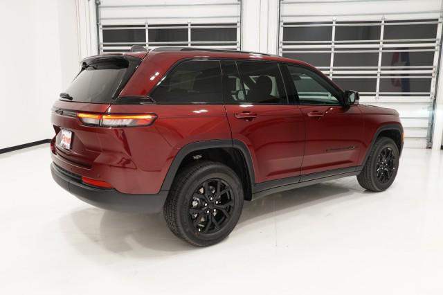 2025 Jeep Grand Cherokee Altitude X 4x2