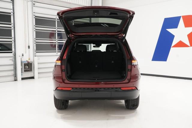 2025 Jeep Grand Cherokee Altitude X 4x2