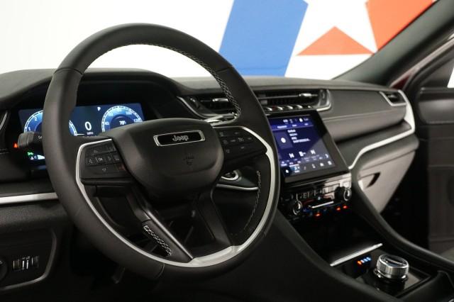 2025 Jeep Grand Cherokee Altitude X 4x2