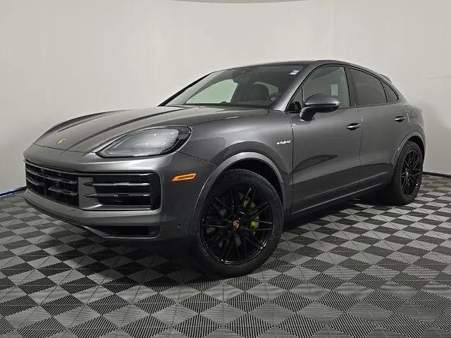 2025 Porsche Cayenne E-Hybrid Cayenne for sale in Waukesha, WI