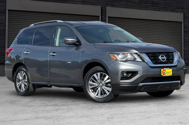 2019 Nissan Pathfinder SL 2019 Nissan Pathfinder SL