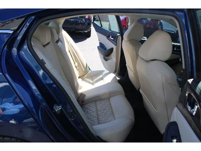 2021 Nissan Maxima Platinum Xtronic CVT