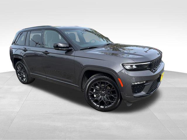 2025 Jeep Grand Cherokee GRAND CHEROKEE SUMMIT 4X4