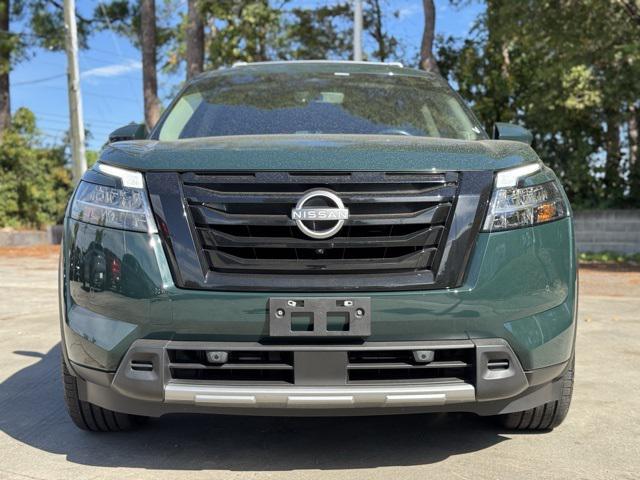 2023 Nissan Pathfinder Platinum FWD 2023 Nissan Pathfinder Platinum FWD