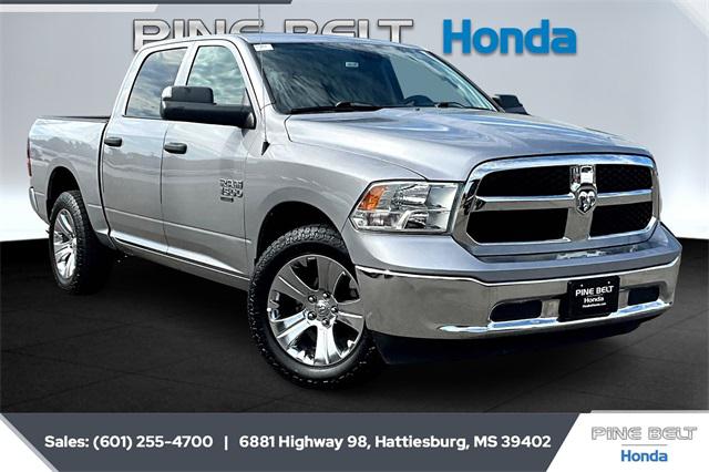 2023 RAM 1500 Classic SLT Crew Cab 4x4 57 Box 2023 RAM 1500 Classic SLT Crew Cab 4x4 57 Box