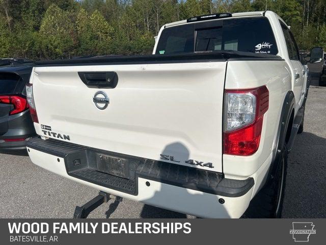 2017 Nissan TITAN SL