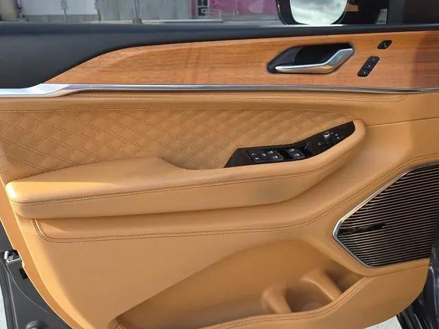 2023 Jeep Grand Cherokee L Summit Reserve 4x4