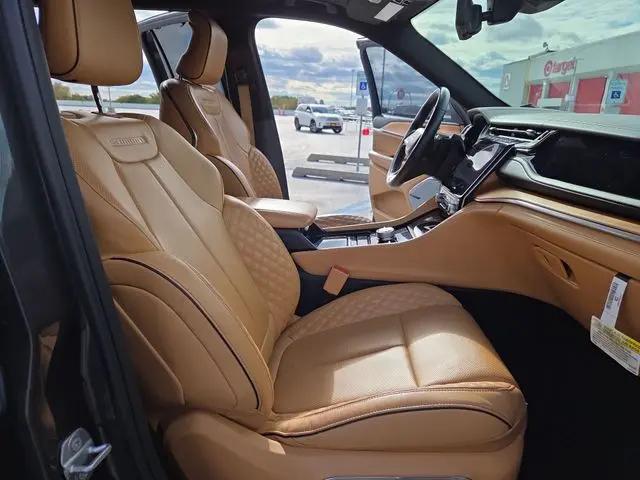 2023 Jeep Grand Cherokee L Summit Reserve 4x4