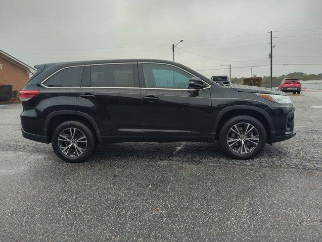 2018 Toyota Highlander LE 2018 Toyota Highlander LE