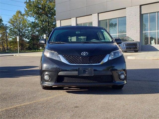 2014 Toyota Sienna SE 8 Passenger 2014 Toyota Sienna SE 8 Passenger