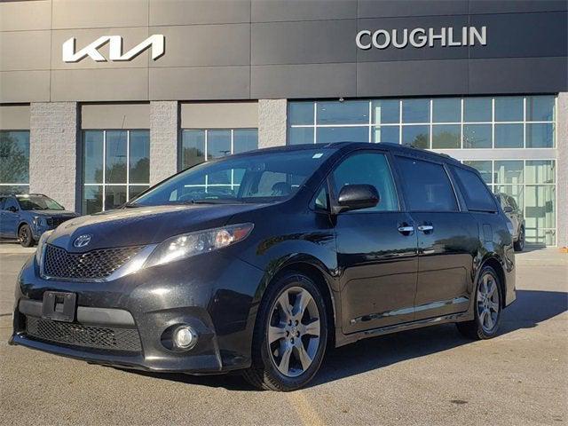 2014 Toyota Sienna SE 8 Passenger 2014 Toyota Sienna SE 8 Passenger