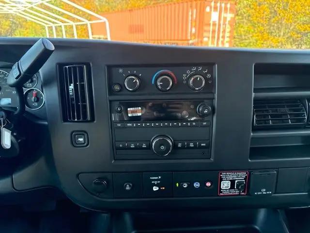 2025 Chevrolet Express Cargo Van RWD 2500 Regular Wheelbase WT