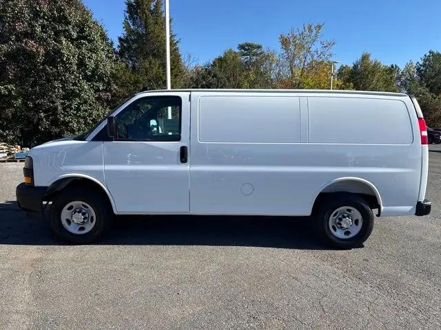 2025 Chevrolet Express Cargo Van RWD 2500 Regular Wheelbase WT