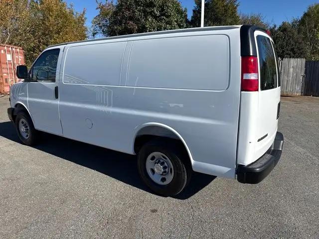 2025 Chevrolet Express Cargo Van RWD 2500 Regular Wheelbase WT