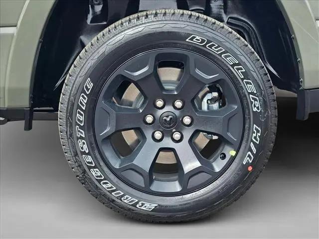 2026 Ram 1500 Big Horn Crew Cab 4x2 57 Box