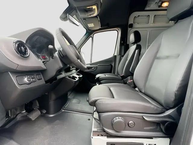 2026 Mercedes-Benz Sprinter 2500 High Roof 4-Cyl Diesel