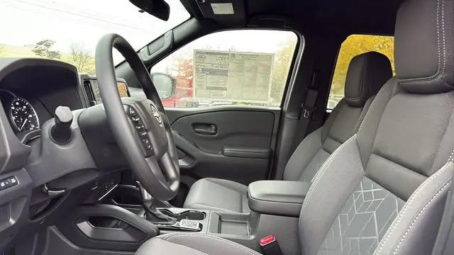 2026 Nissan Frontier Crew Cab SV 4x4
