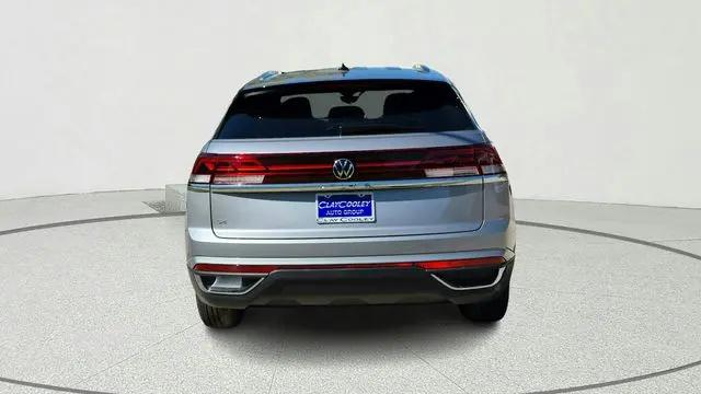 2026 Volkswagen Atlas Cross Sport SE