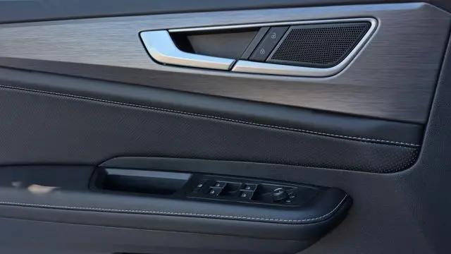 2026 Volkswagen Atlas Cross Sport SE