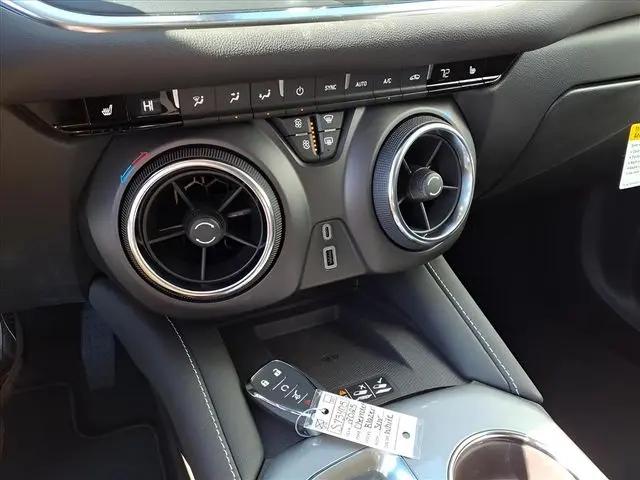 2025 Chevrolet Blazer FWD 2LT