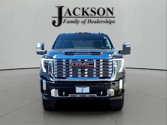 2026 GMC Sierra 2500HD Crew Cab, Standard Bed, Denali, 4WD