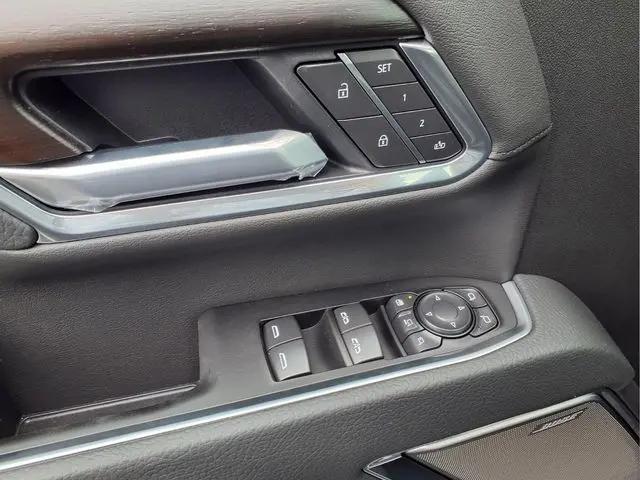 2026 GMC Sierra 2500HD Crew Cab, Standard Bed, Denali, 4WD