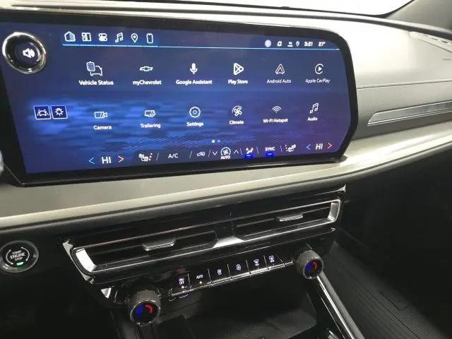 2026 Chevrolet Traverse AWD LT