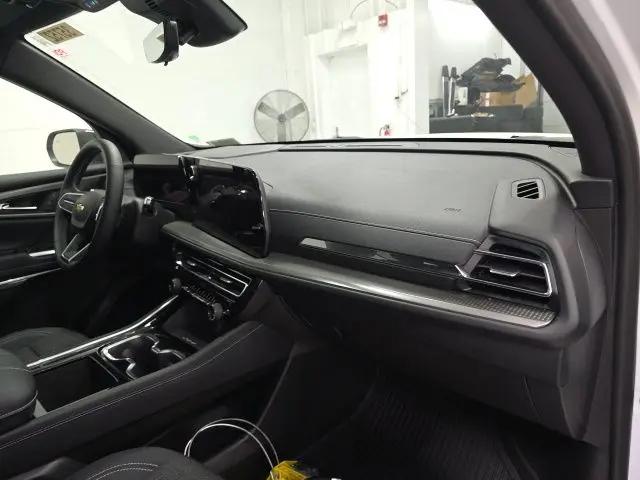 2026 Chevrolet Traverse AWD LT