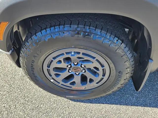 2026 Nissan Frontier Crew Cab PRO-X 4x2