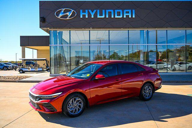 2026 Hyundai Elantra Hybrid Blue for sale in Lawton, OK