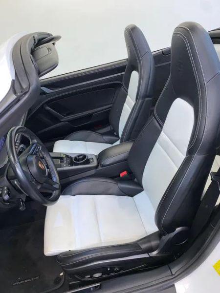 2020 Porsche 911 Carrera 4S Cabriolet