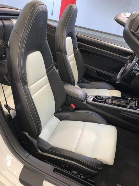 2020 Porsche 911 Carrera 4S Cabriolet