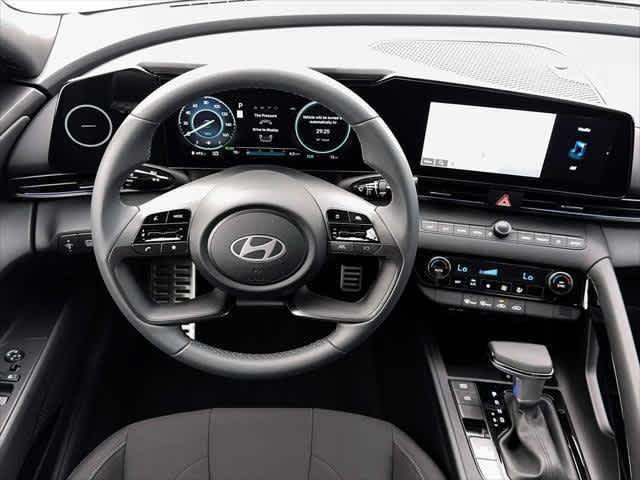 2026 Hyundai Elantra Blue - Photo 17