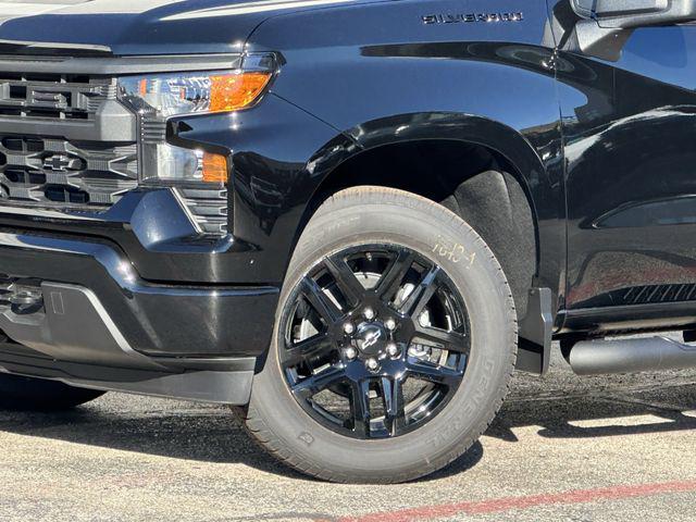 2026 Chevrolet Silverado 1500 2WD Crew Cab Short Bed Custom