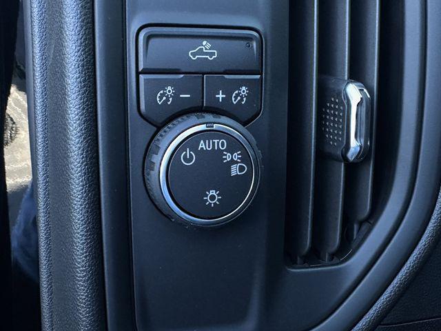 2026 Chevrolet Silverado 1500 2WD Crew Cab Short Bed Custom