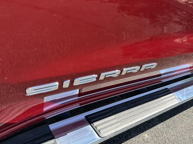 2025 GMC Sierra 1500 4WD Crew Cab Short Box SLT