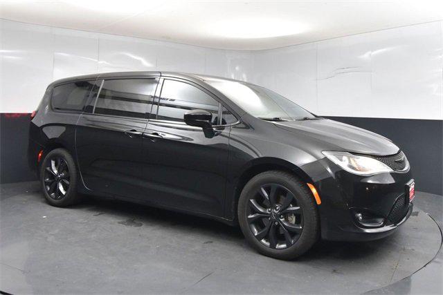 2020 Chrysler Pacifica Touring 2020 Chrysler Pacifica Touring