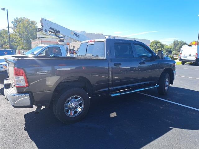 2024 RAM 2500 Tradesman Crew Cab 4x4 64 Box