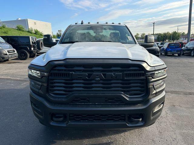 2026 RAM Ram 3500 Chassis Cab RAM 3500 TRADESMAN CHASSIS REGULAR CAB 4X4 84 CA